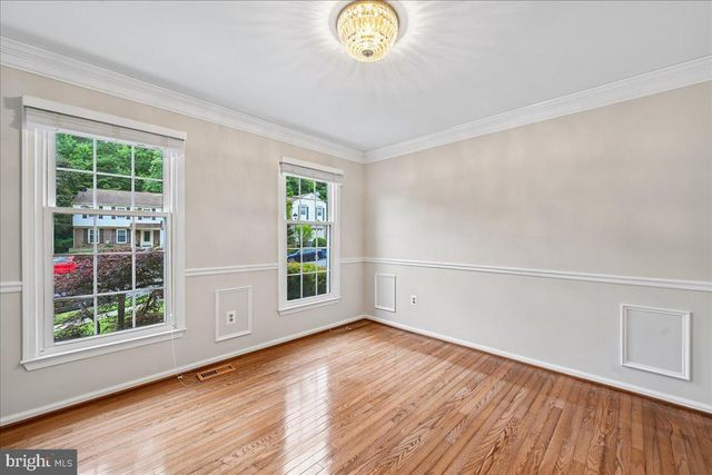 7592 RUXTON DR, Springfield, VA 22153
