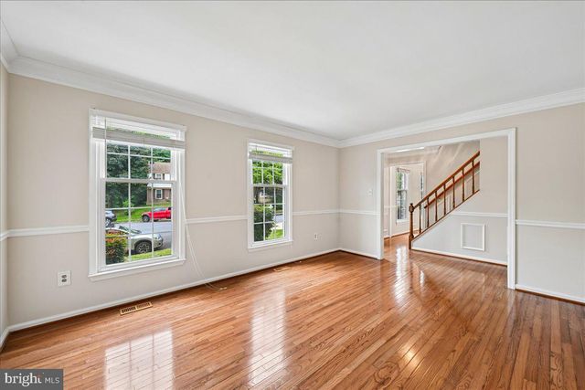 7592 RUXTON DR, Springfield, VA 22153