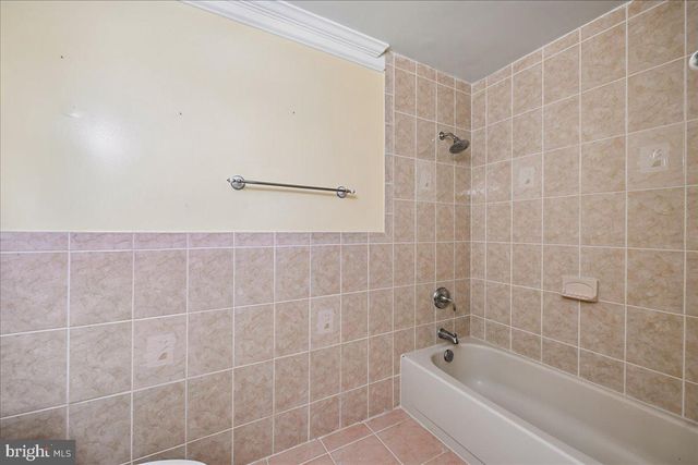 7592 RUXTON DR, Springfield, VA 22153