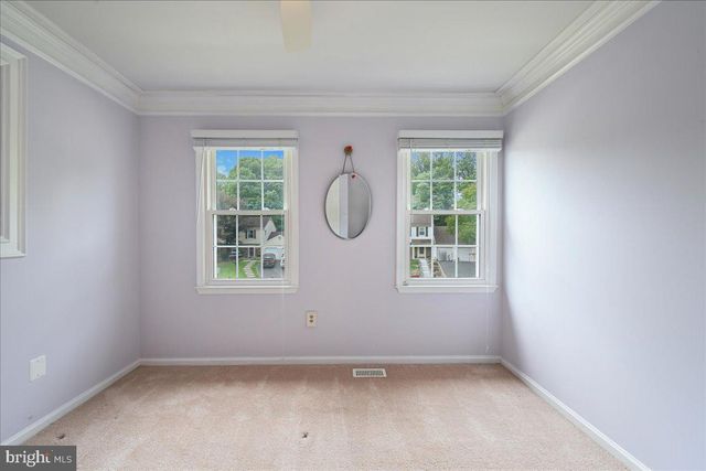 7592 RUXTON DR, Springfield, VA 22153
