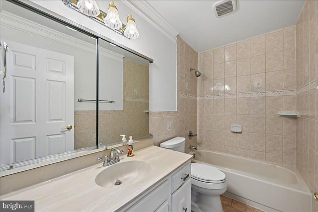 7592 RUXTON DR, Springfield, VA 22153