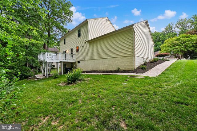 7592 RUXTON DR, Springfield, VA 22153