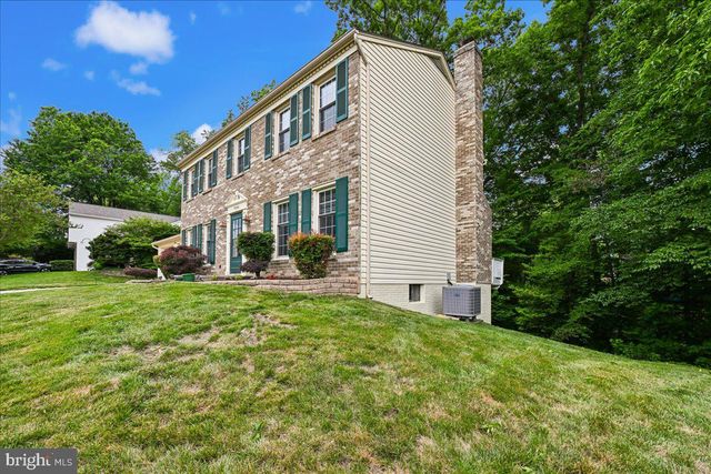 7592 RUXTON DR, Springfield, VA 22153