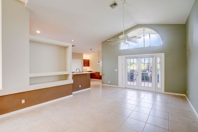 1117 AVONDALE Court, West Palm Beach, FL 33409