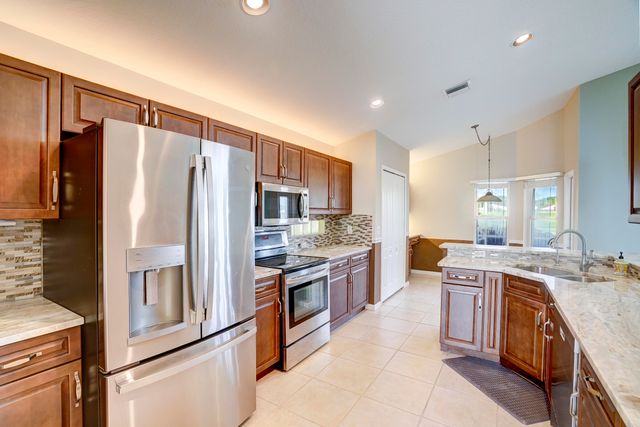 1117 AVONDALE Court, West Palm Beach, FL 33409