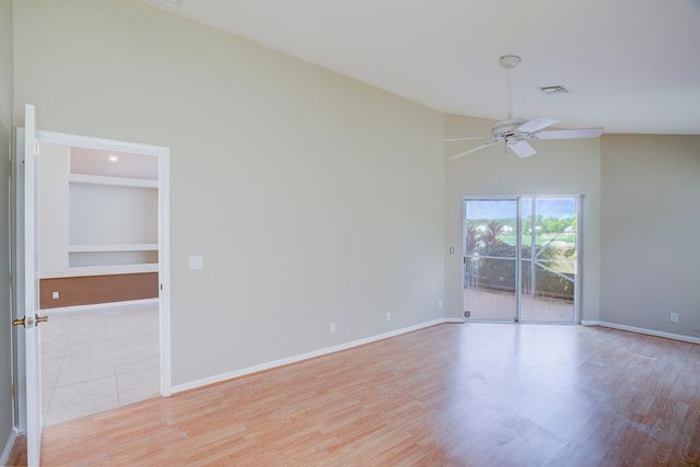 1117 AVONDALE Court, West Palm Beach, FL 33409