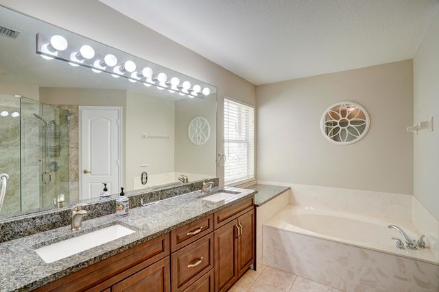 1117 AVONDALE Court, West Palm Beach, FL 33409