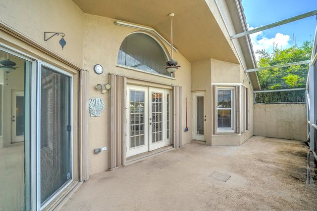 1117 AVONDALE Court, West Palm Beach, FL 33409