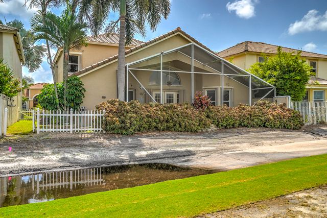 1117 AVONDALE Court, West Palm Beach, FL 33409