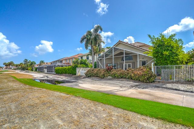 1117 AVONDALE Court, West Palm Beach, FL 33409