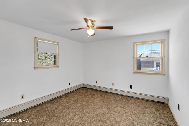 83 Union Avenue, Belford, NJ 07718