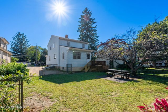 83 Union Avenue, Belford, NJ 07718