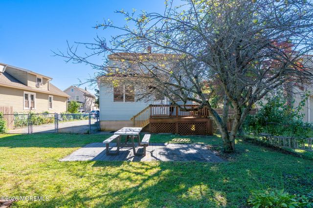 83 Union Avenue, Belford, NJ 07718