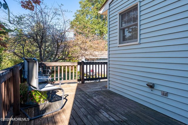 83 Union Avenue, Belford, NJ 07718