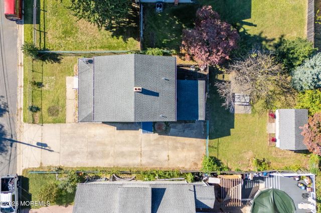 83 Union Avenue, Belford, NJ 07718