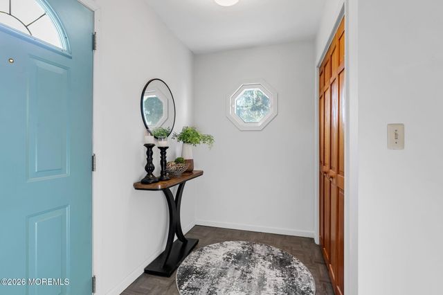 83 Union Avenue, Belford, NJ 07718