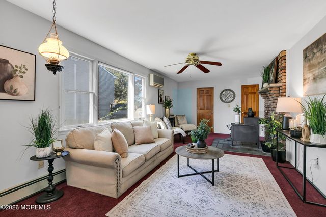 83 Union Avenue, Belford, NJ 07718
