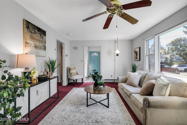 83 Union Avenue, Belford, NJ 07718