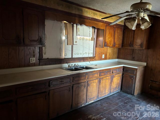 148 Windy Hill Drive, Forest City, NC 28043