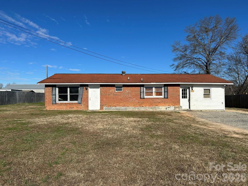 148 Windy Hill Drive, Forest City, NC 28043