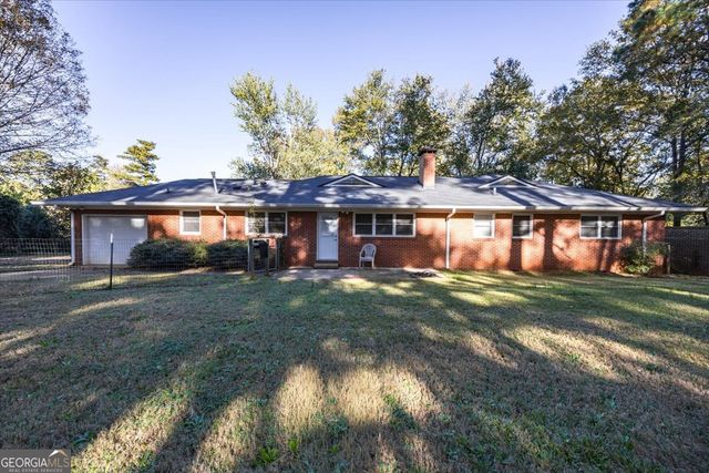 84 Hilsdale Road, Forsyth, GA 31029