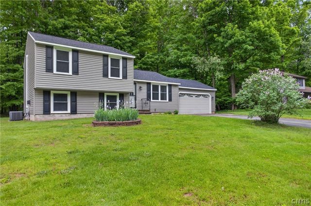 13 Ironwood, Schroeppel, NY 13132