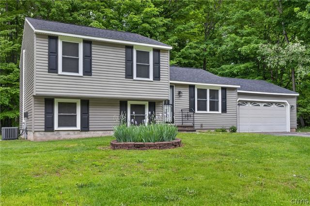 13 Ironwood, Schroeppel, NY 13132