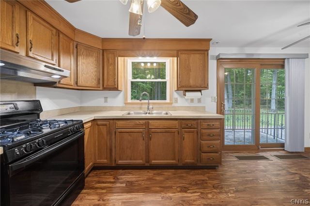 13 Ironwood, Schroeppel, NY 13132