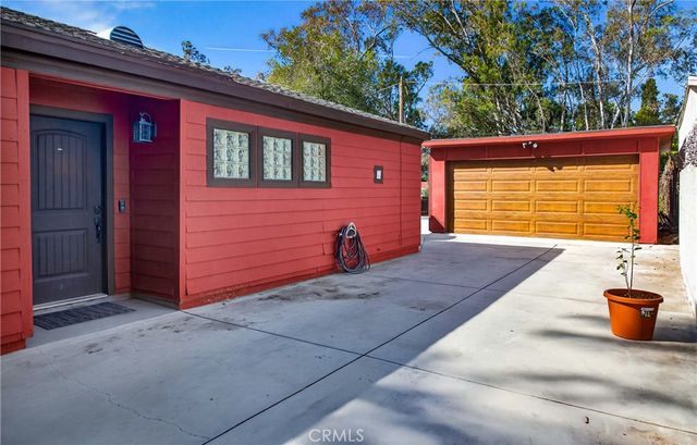 1087 N 1st st, Banning, CA 92220