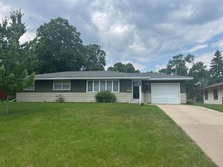 1037 24th Avenue N, Saint Cloud, MN 56303
