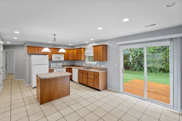 4101 MEADOW VIEW DR, Columbia, MO 65201