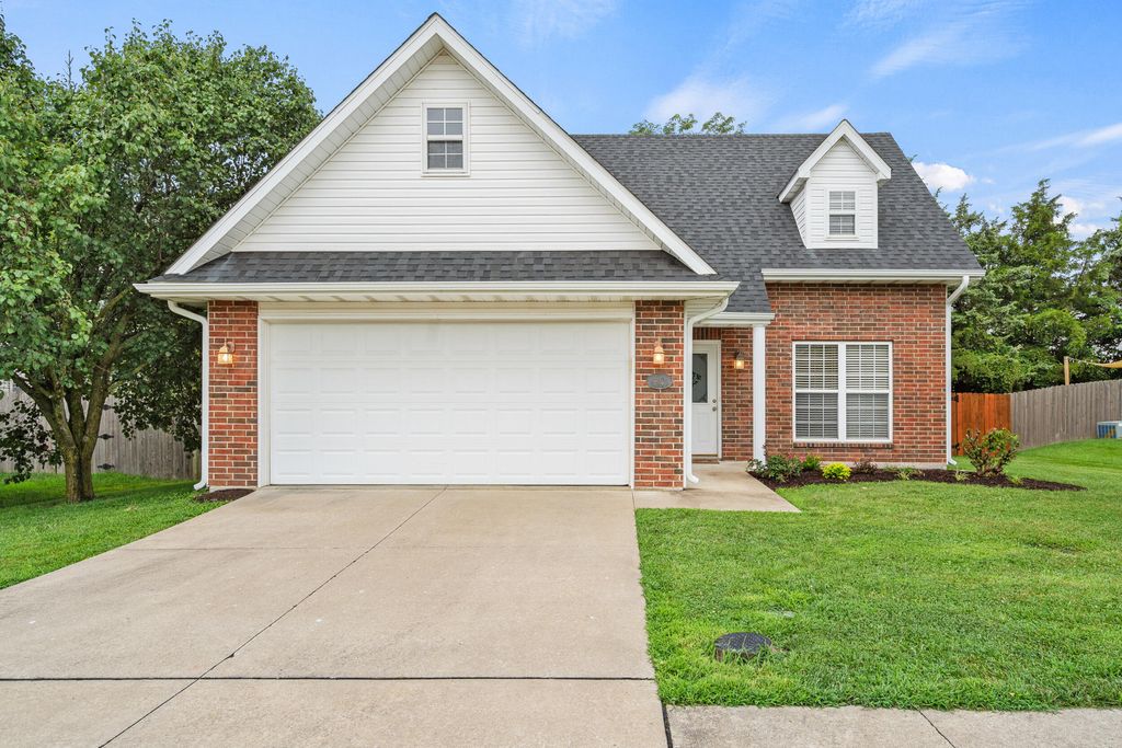 4101 MEADOW VIEW DR, Columbia, MO 65201