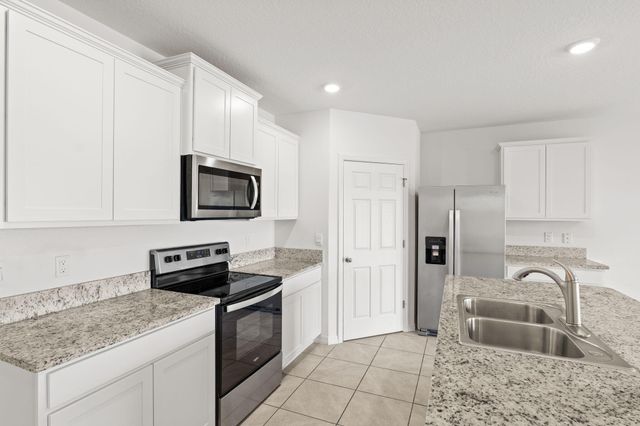 2053 Farmhouse Road SE, Palm Bay, FL 32909