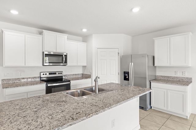 2053 Farmhouse Road SE, Palm Bay, FL 32909