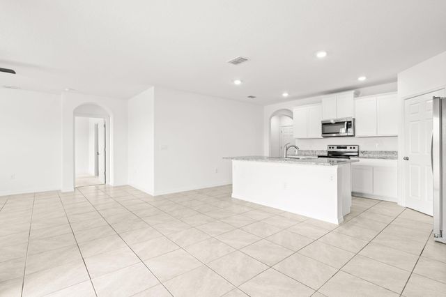 2053 Farmhouse Road SE, Palm Bay, FL 32909