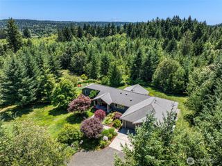 931 SW Moose Hill Court, Port Orchard, WA 98367