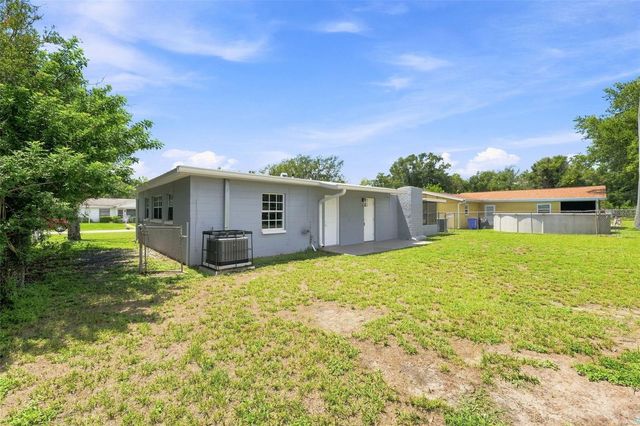 8326 ENDIVE AVENUE, Tampa, FL 33619