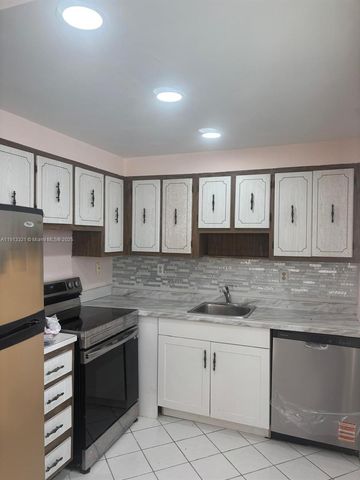 235 E Burgundy E 235, Delray Beach, FL 33484