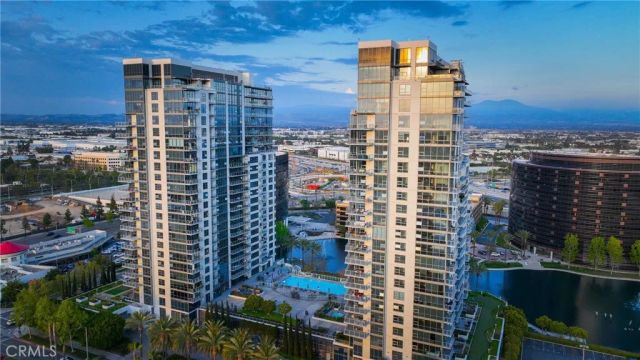 9 MacArthur Place 807, Santa Ana, CA 92707