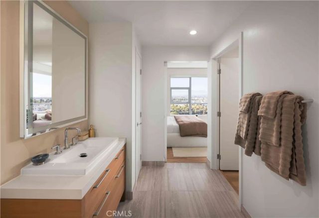 9 MacArthur Place 807, Santa Ana, CA 92707