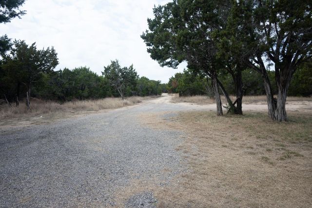 1000 County Rd 201, Liberty Hill, TX 78642