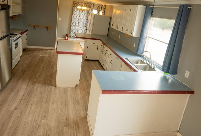 1000 County Rd 201, Liberty Hill, TX 78642