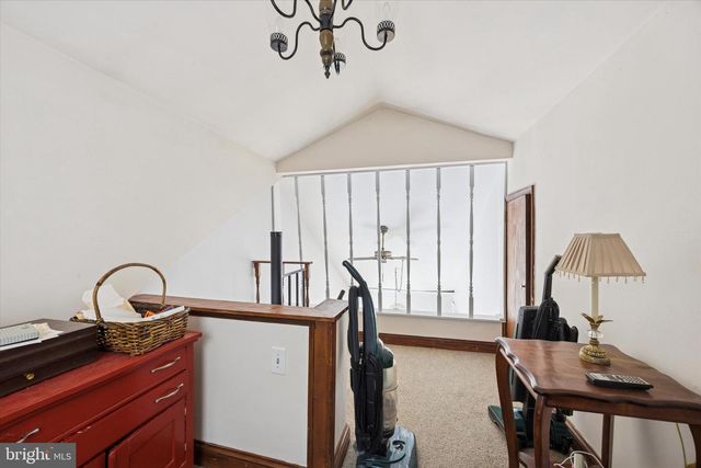 4 MYRTLE AVE, Havertown, PA 19083