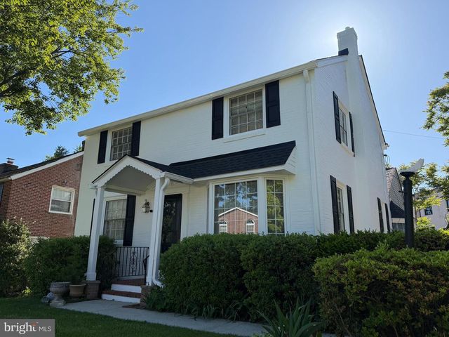 4 MYRTLE AVE, Havertown, PA 19083
