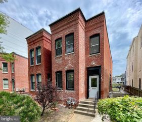1012 FLORIDA AVE NE, Washington, DC 20002