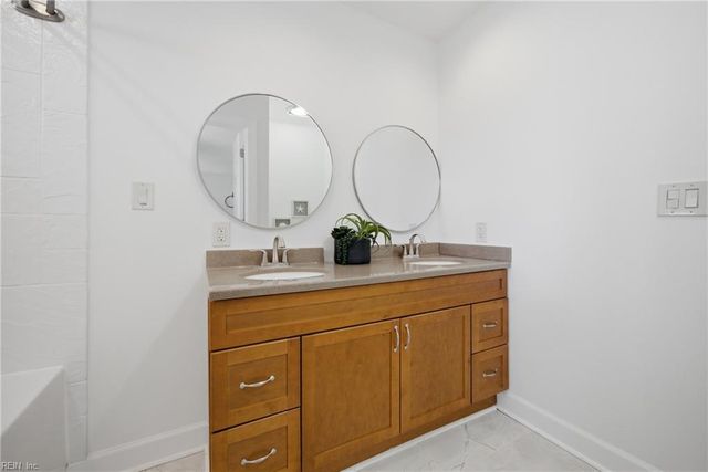 4976 Blackfoot CRES, Virginia Beach, VA 23462
