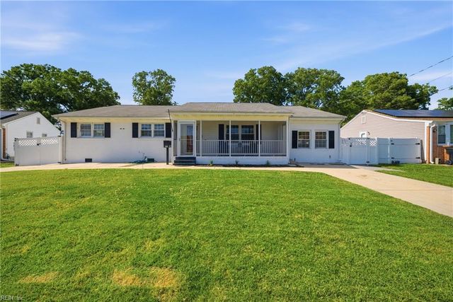 4976 Blackfoot CRES, Virginia Beach, VA 23462