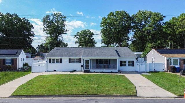 4976 Blackfoot CRES, Virginia Beach, VA 23462