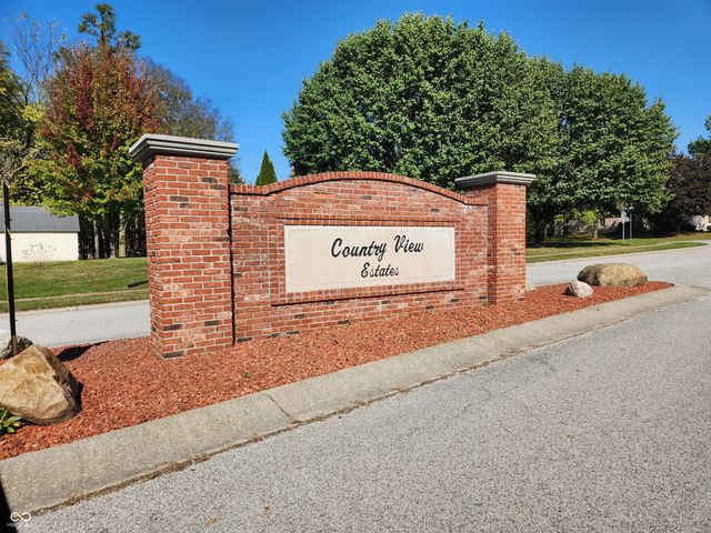 4910 E Daisy Lane, Mooresville, IN 46158