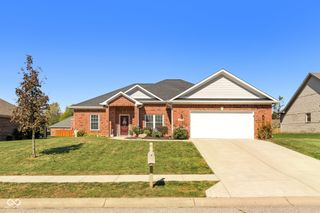 4910 E Daisy Lane, Mooresville, IN 46158